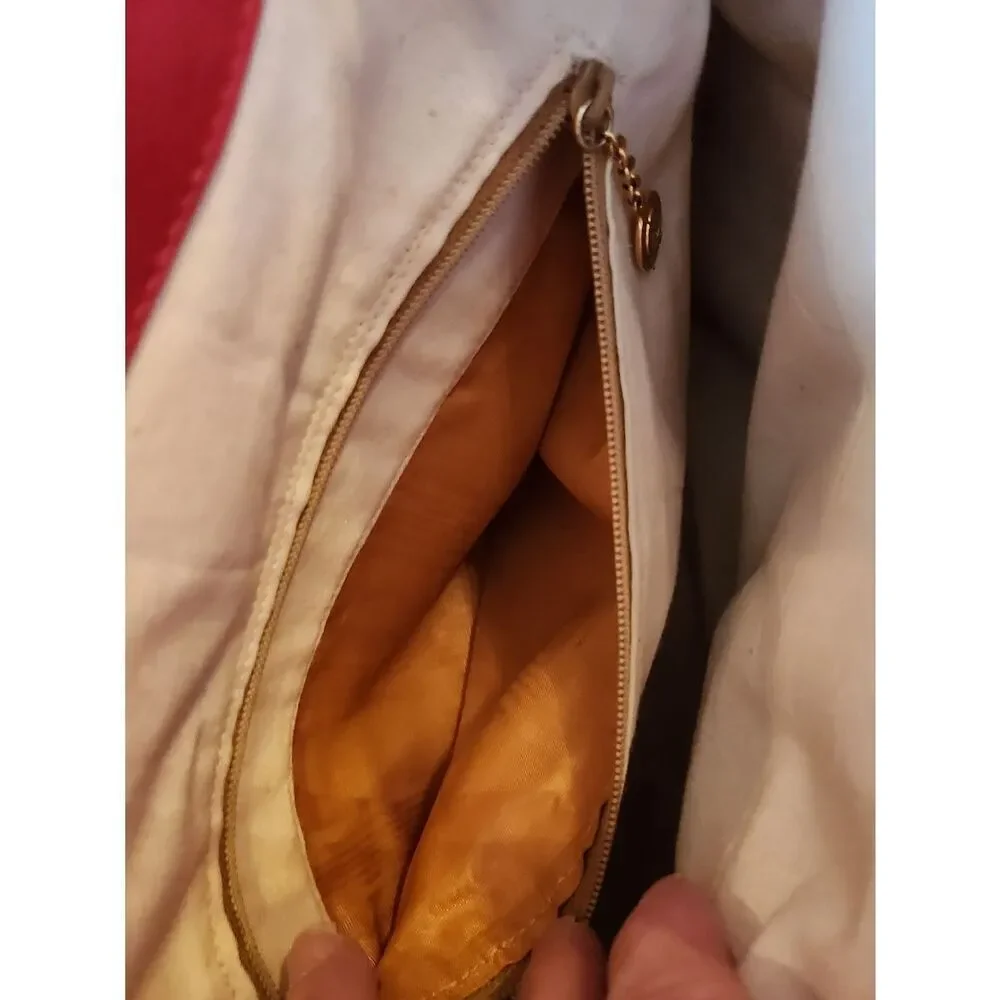 Gucci Red Leather Shoulder Bag with Bamboo Handle And Wallet